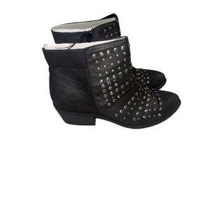 White Mountain Desire Studded Black Ankle Boots Size 8